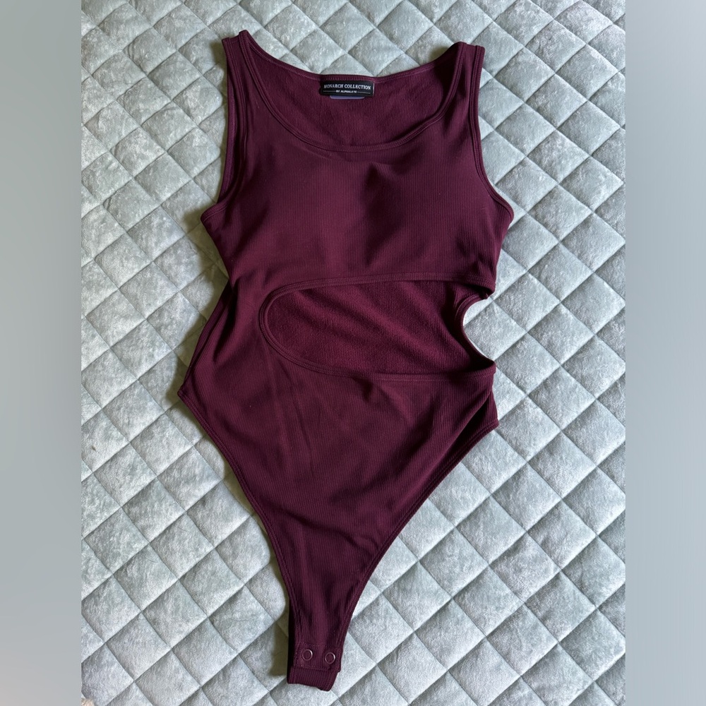 ALPHALETE ATHLETICS BODYSUIT